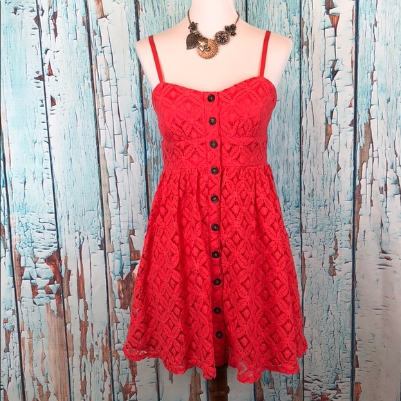 Trixxi Dresses & Skirts - Cute & flirty coral lace sundress